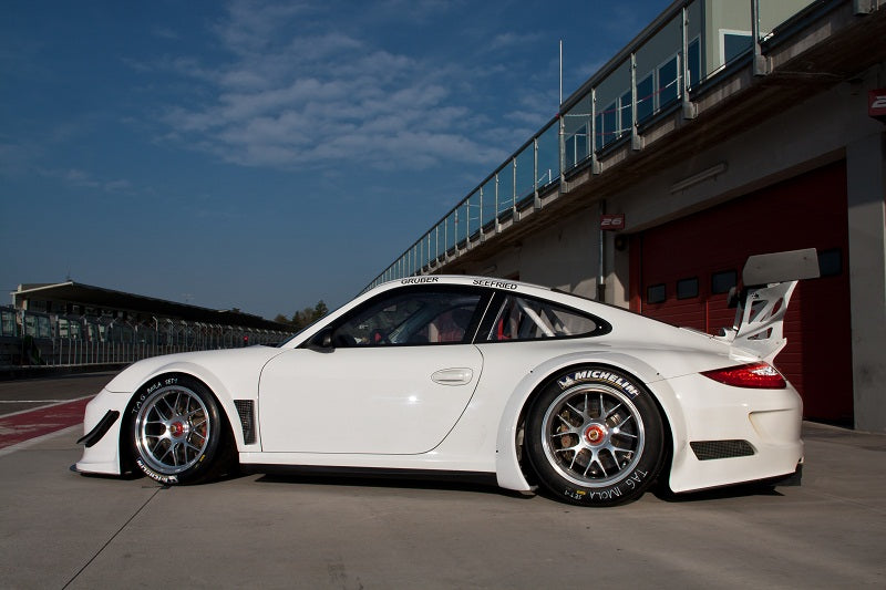 Porsche 997 GT3 R Bodykit - Kevlar