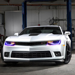 Chevrolet Camaro 2014–2015 predné svetlá projektor sekvenčné (RGB)