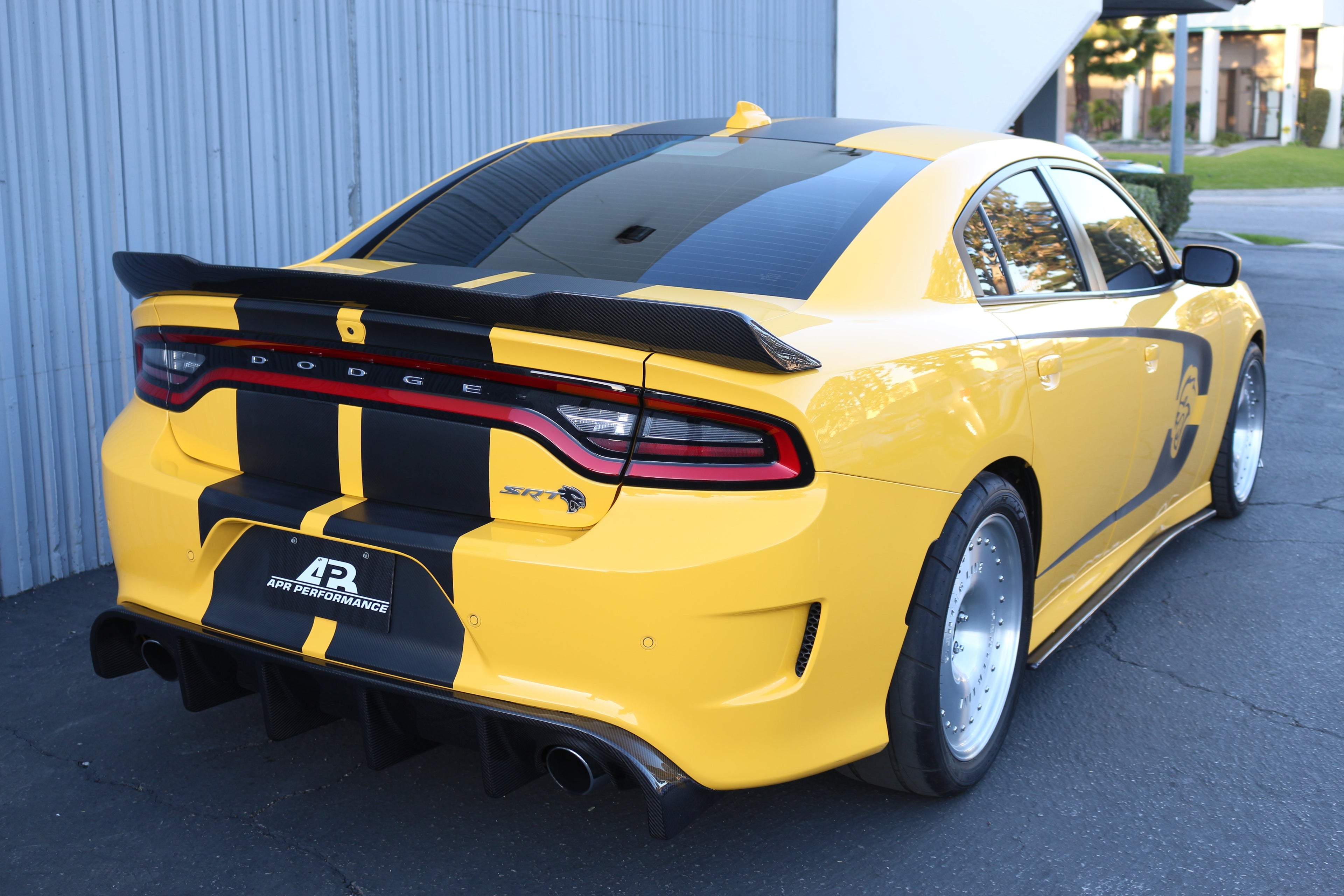 Karbónový zadný spoiler APR Dodge Charger Hellcat (2015–2023)