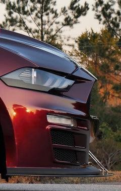 Karbonový predný splitter APR pre Ford Saleen Mustang – vrátane montážnych tyčí