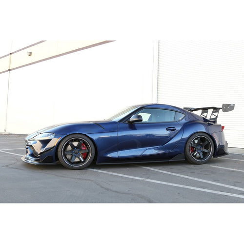 Karbónové side skirts APR Toyota Supra A90/A91 (2020–2023)