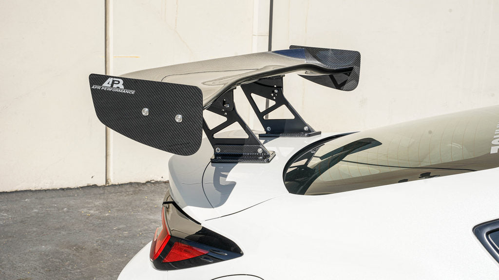 Karbónové nastaviteľné krídlo Toyota GR86 / Subaru BRZ (2022+) GTC-300