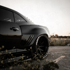 Rozšírenia blatníkov Wide Body pre Chevrolet Camaro 5. gen (2009 – 2015), predné aj zadné