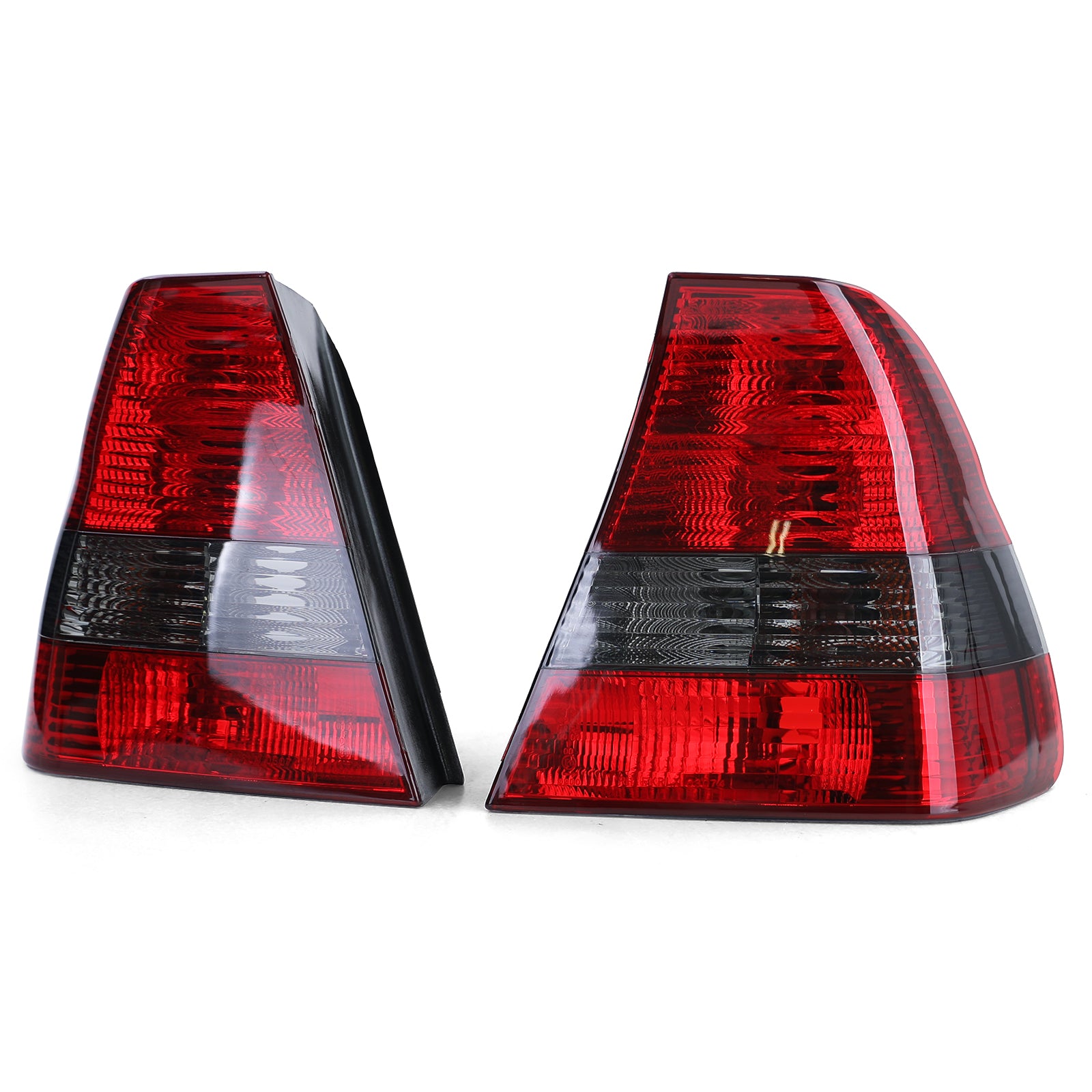 BMW 3 (E36) (1990-1998), 3 Sedan (E46) (1998-2005) , 3 Cabriolet (E46) (2000-2005) , 3 Compact (E36) (1994-2000) , 3 Compact (E36) (2001-2005) , 3 Coupe (E46) (1999-2005) , 3 Touring (E46) (1999-2005) zadné svetlá