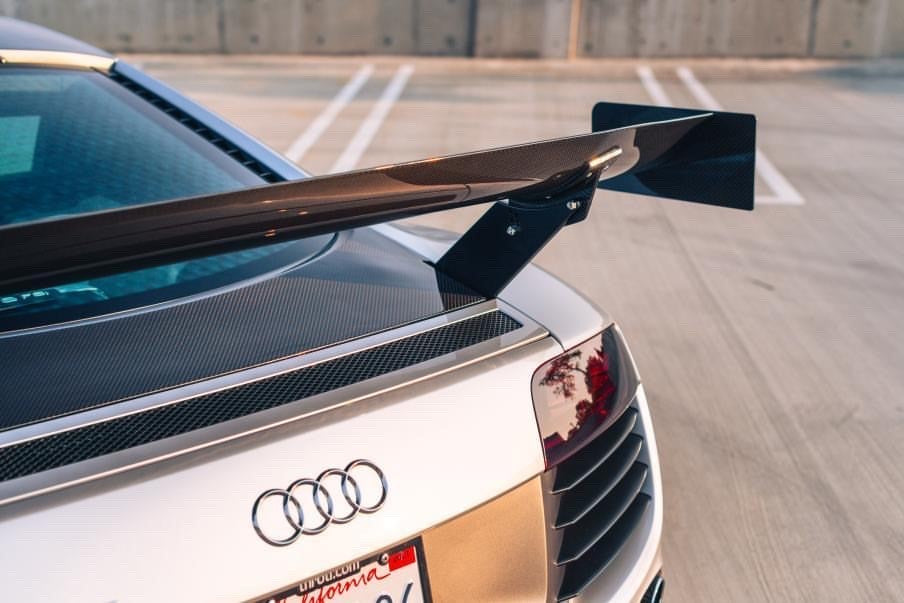 APR GTC-500 karbónové nastaviteľné krídlo 71" pre Audi R8 (2006–2015)
