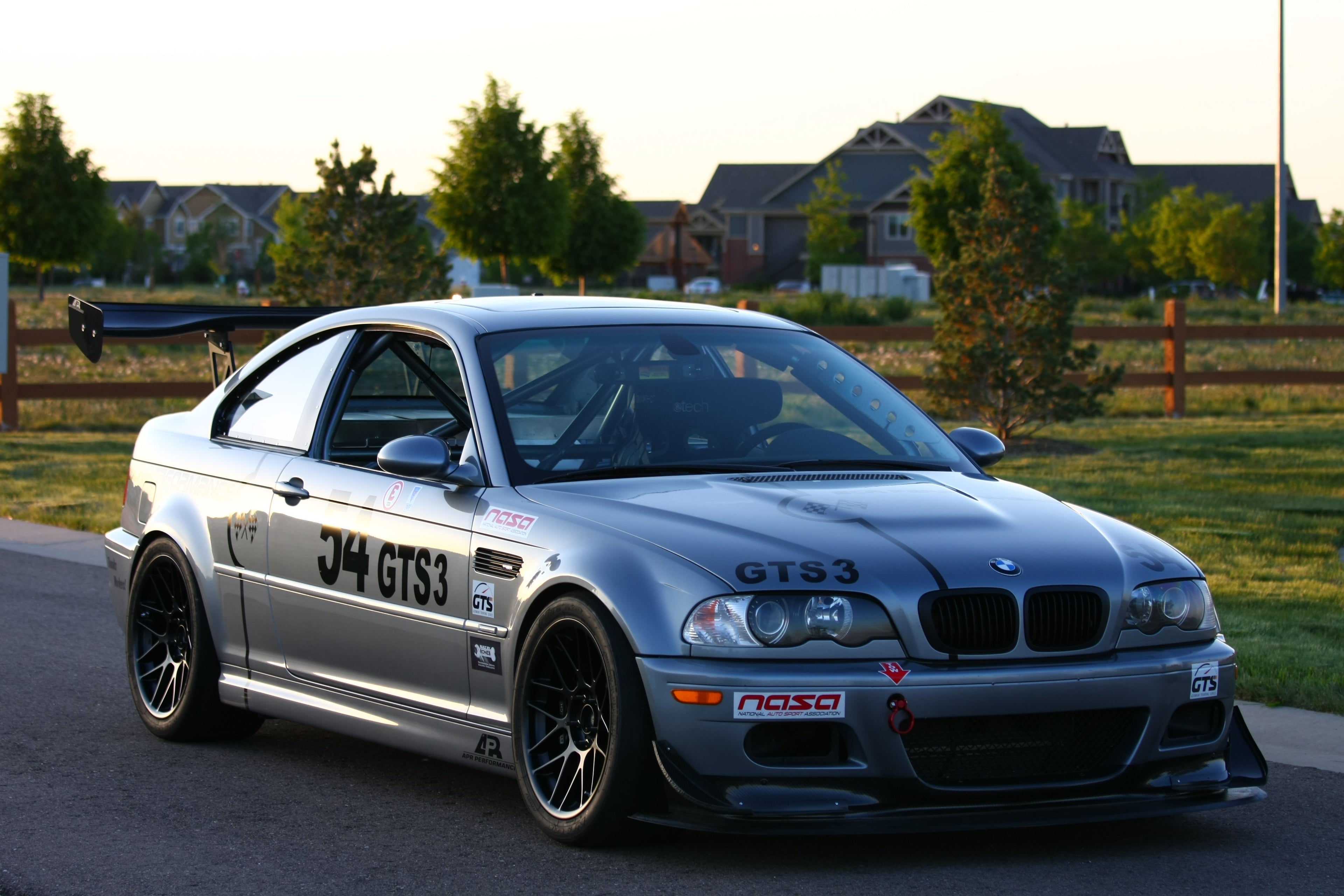 BMW E46 Coupe GTC-300 karbónové nastaviteľné krídlo 2001-2006