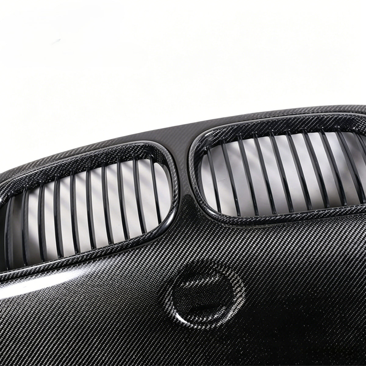 Karbónová kapota motoru LY Style pre BMW 3 Series Sedan (E46, 1998–2006)