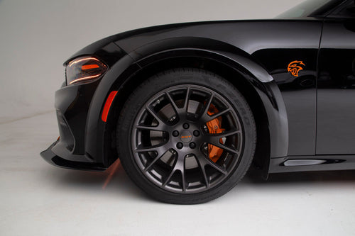 Karbonový predný splitter APR pre Dodge Charger Widebody (Scat Pack / Hellcat) 2020+ – vrátane montážnych tyčí