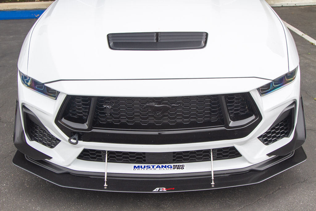 Karbonové canardy APR pre Ford Mustang (2024+) – predný nárazník