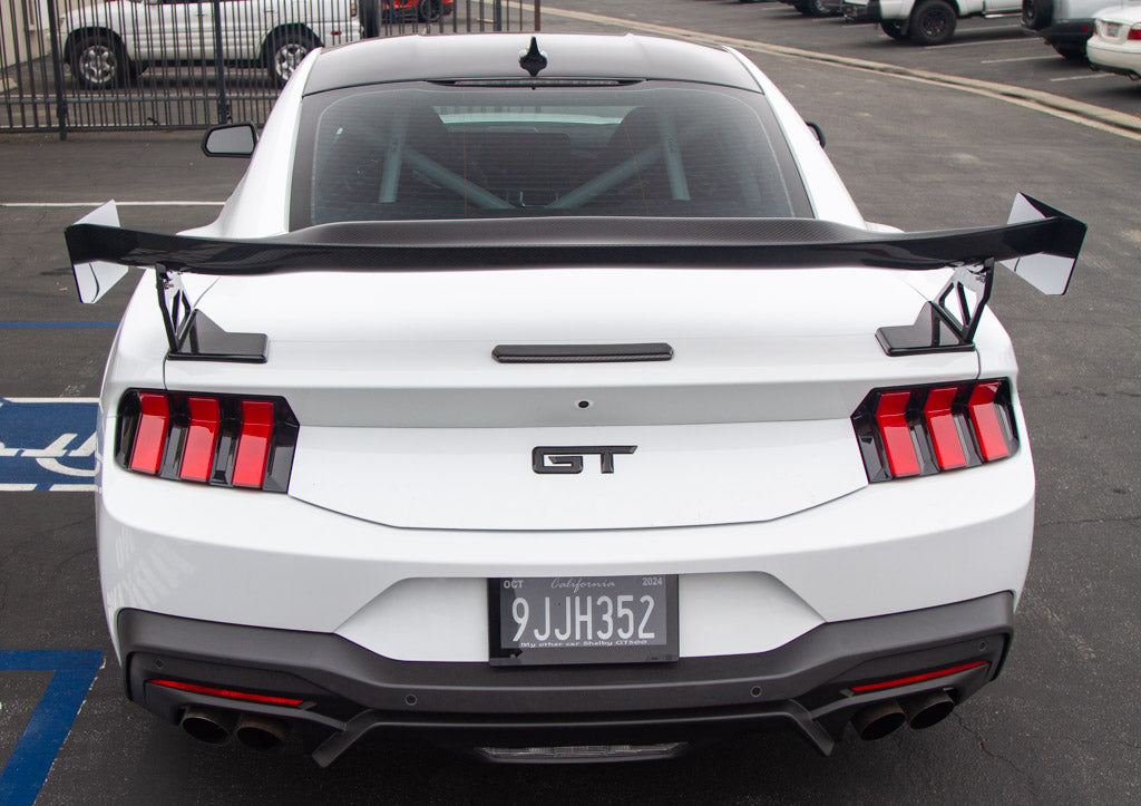 Karbónové nastaviteľné krídlo Ford Mustang S650 (2024+) s karbónovým krytom
