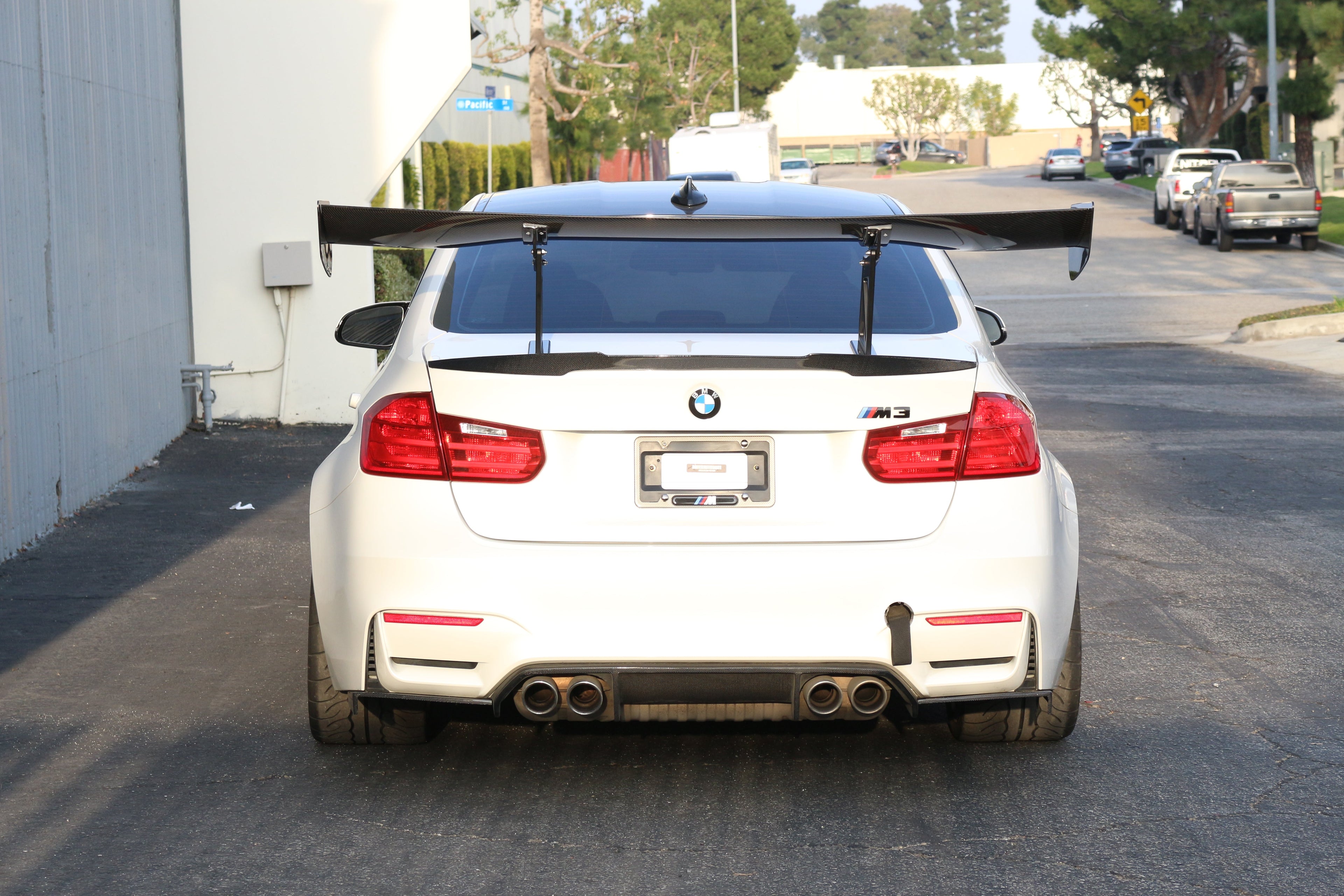 BMW F80 / F32 GTC-300 karbónové nastaviteľné krídlo 2014-2020