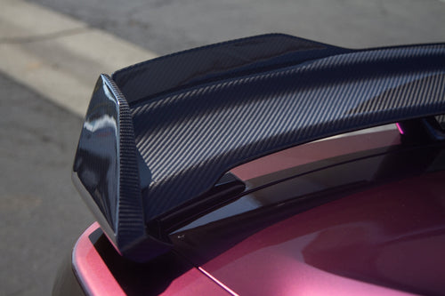 Karbónový zadný spoiler APR Ford Mustang S650 Dark Horse s Gurney flap (2024–)