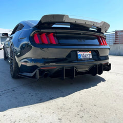 Zadný aerodynamický difúzor Stealth – Ford Mustang GT / EcoBoost Premium (2015 – 2017)