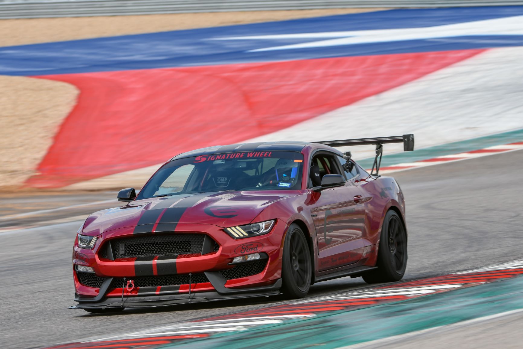 Karbónové nastaviteľné krídlo Ford Mustang S550 GT-250 (2015–2017)