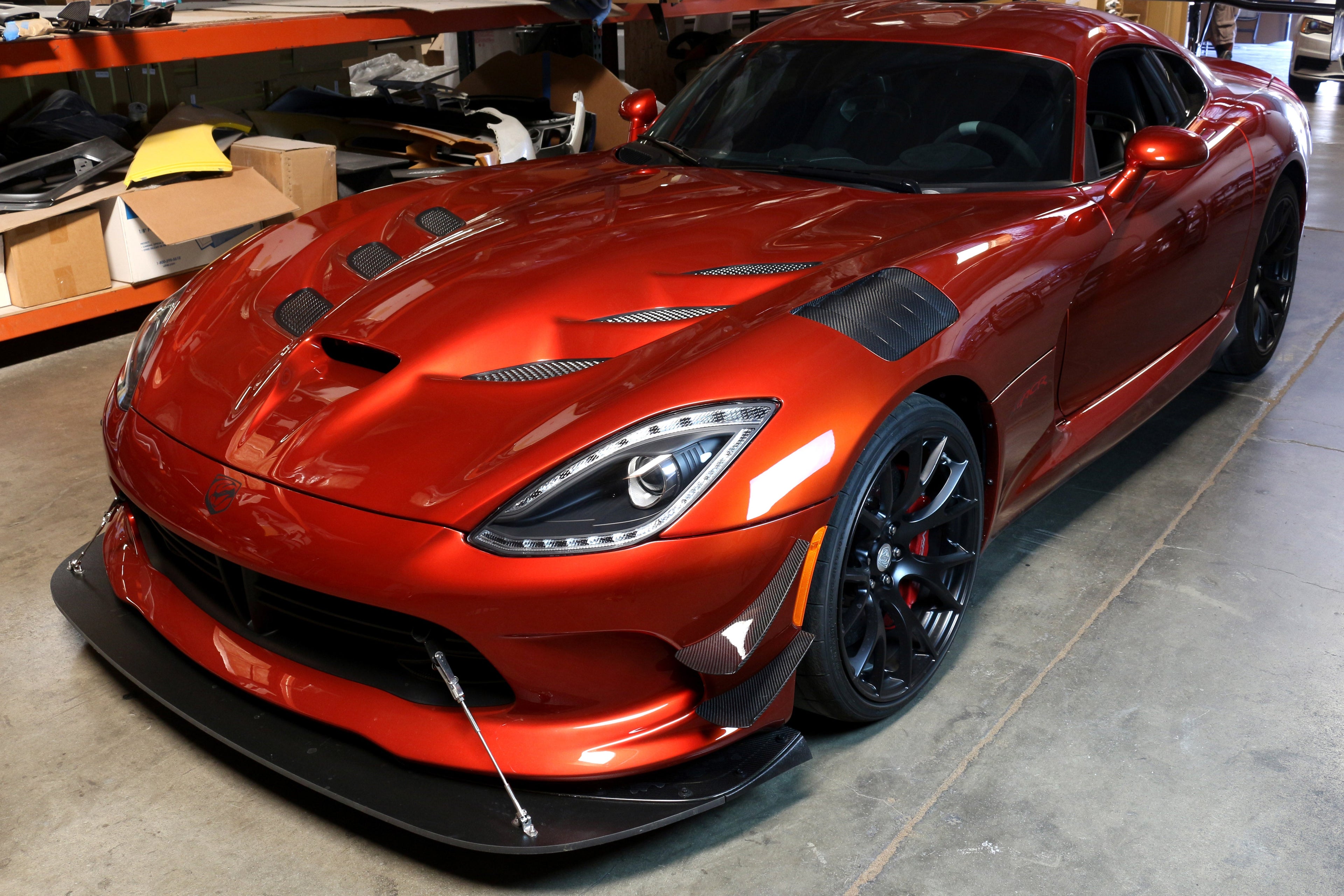 Karbonové výduchy blatníkov APR pre Dodge Viper ACR Extreme (2015–2017) – front fender vents