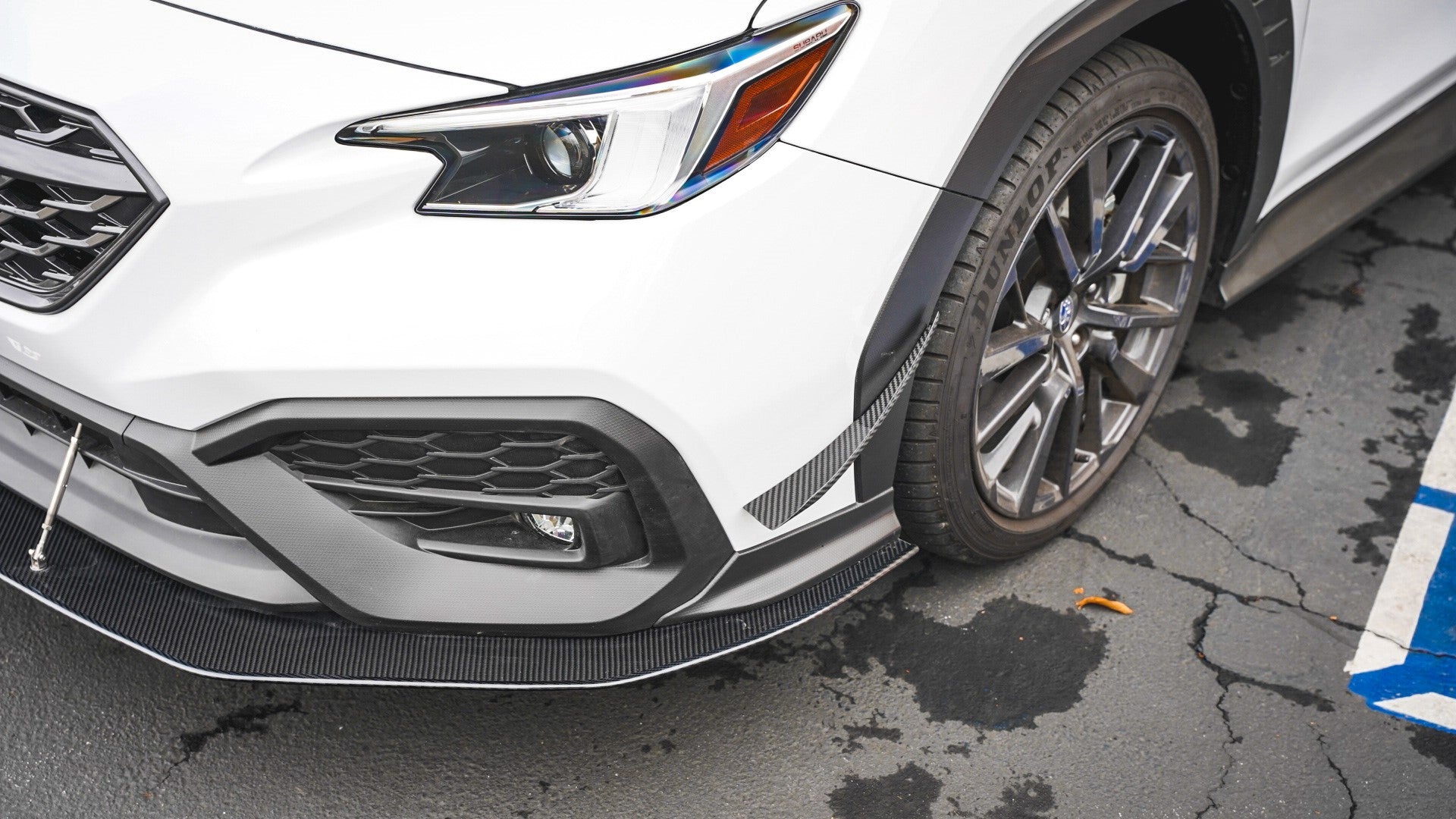 Karbónový predný splitter s tyčami Subaru WRX (2022–2023)