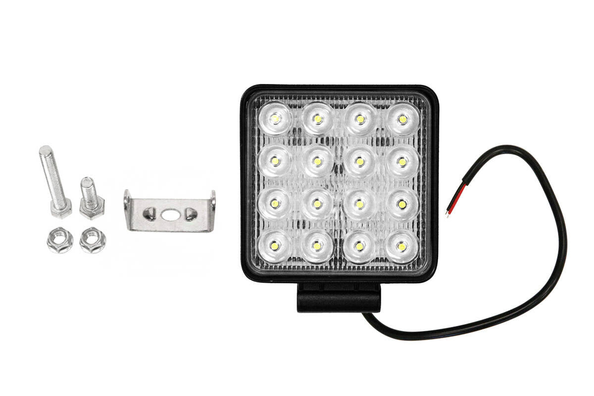 LED pracovné svetlo 48W, IP67, 6000K, 30° – pre off-road, poľnohospodárske a stavebné stroje