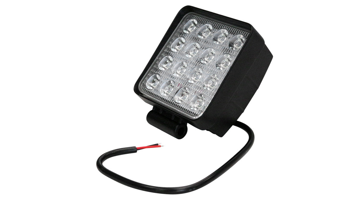 LED pracovné svetlo 48W, IP67, 6000K, 30° – pre off-road, poľnohospodárske a stavebné stroje