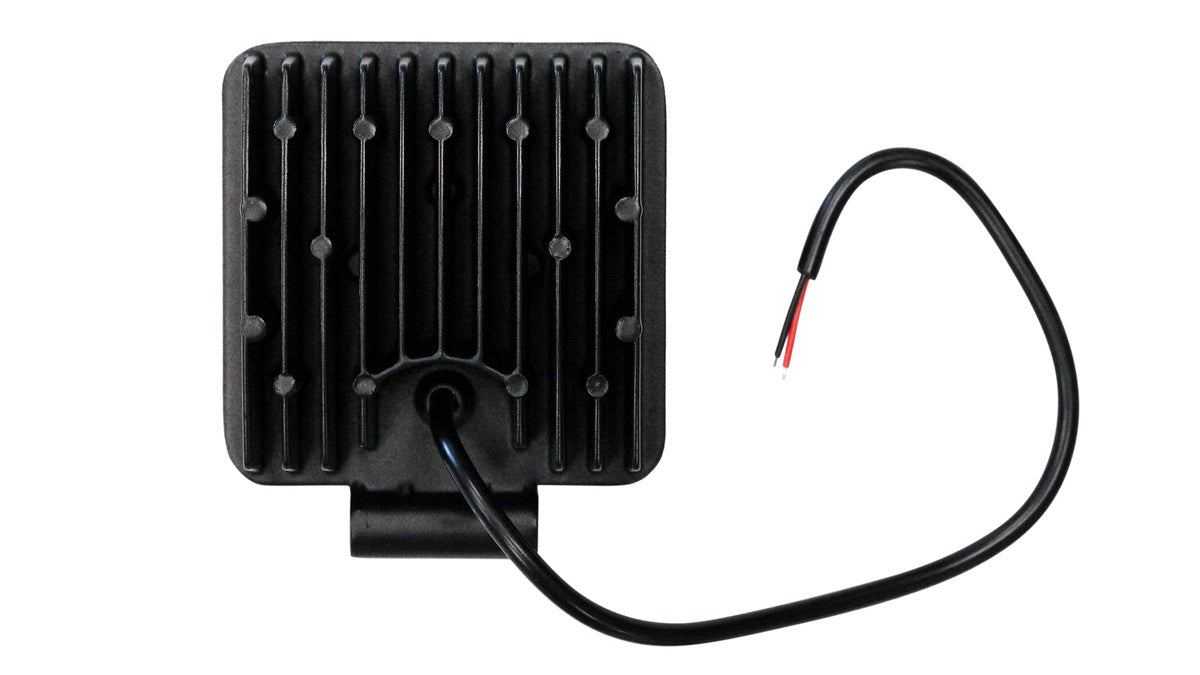 LED pracovné svetlo 48W, IP67, 6000K, 30° – pre off-road, poľnohospodárske a stavebné stroje