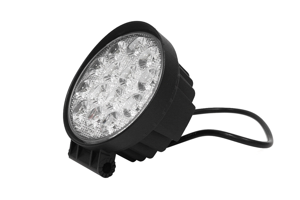 LED pracovné svetlo 42W Spot, IP67, 6000K – pre off-road, poľnohospodárske a stavebné stroje