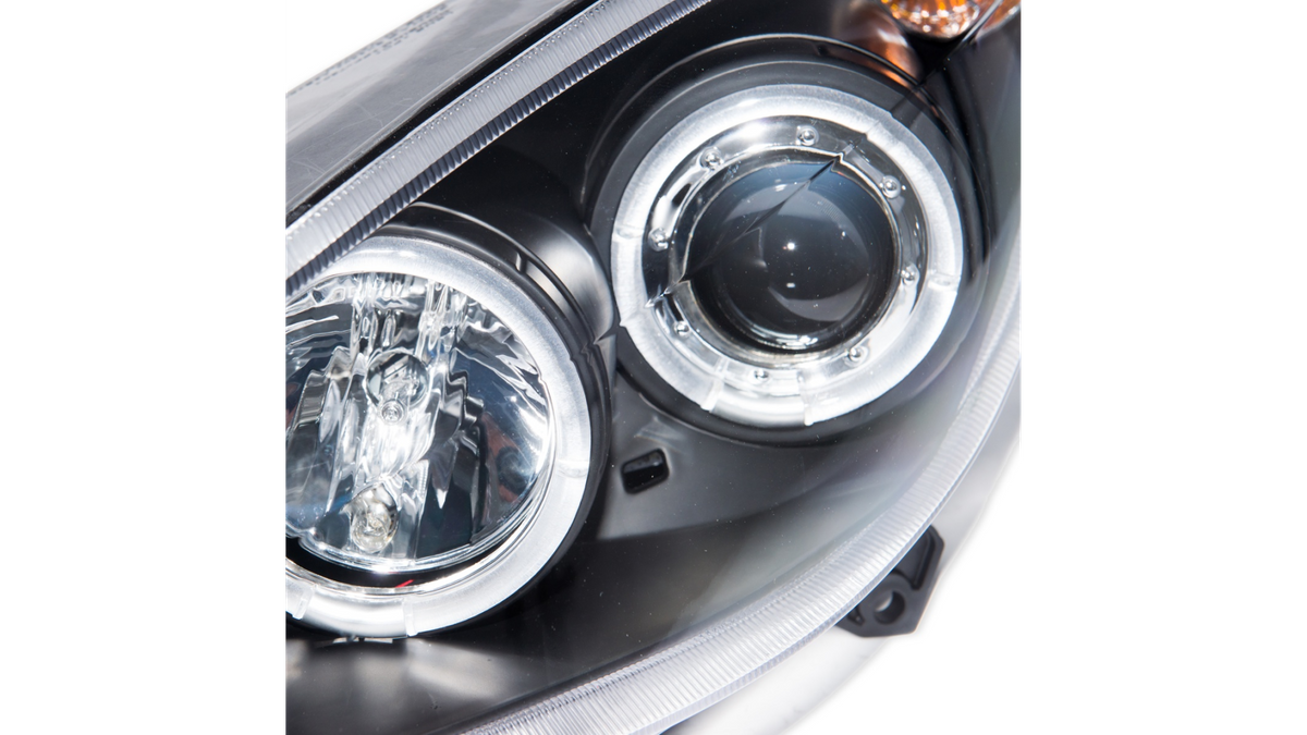 Predné halogénové svetlomety Projector Angel Eyes čierne – Peugeot 307 Hatchback / CC / SW / Break (2001–)
