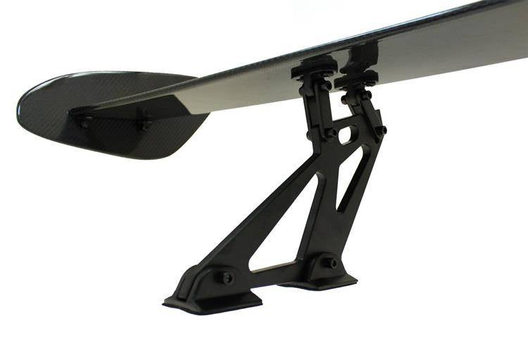 Karbonový zadný spojler 130 cm – univerzálny nastaviteľný