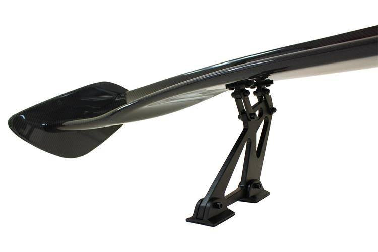 Karbonový zadný spojler 140 cm – univerzálny nastaviteľný