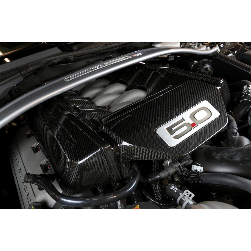 Karbónový kryt motora 5.0 Ford Mustang S550 GT 5.0 2015-2017