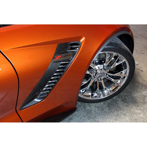 Karbonové výduchy blatníkov APR pre Chevrolet Corvette C7 / Z06 (2015–2019) – fender vents