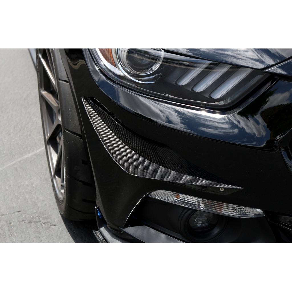 Karbonové canardy APR pre Ford Mustang (2015–2017) – predný nárazník