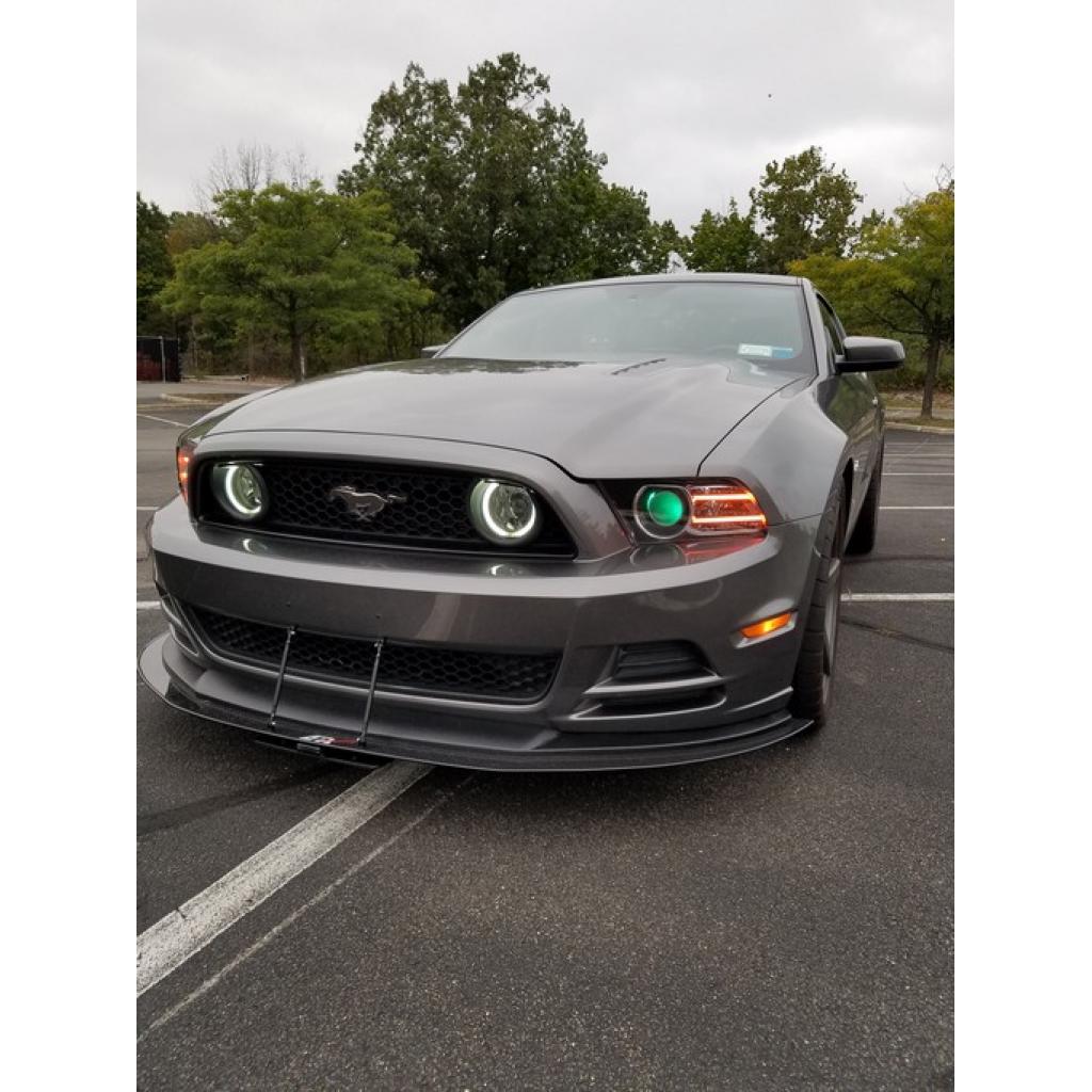 Karbonový predný splitter APR pre Ford Mustang (2013–2014) s Roush lipom – vrátane montážnych tyčí