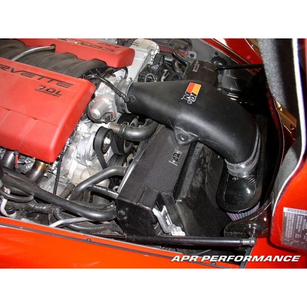 Karbonový kryt chladiča APR pre Chevrolet Corvette C6 – radiator cooling shroud