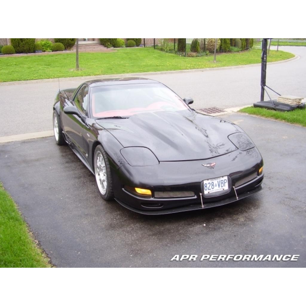 Karbonový predný splitter APR pre Chevrolet Corvette C5 – vrátane montážnych tyčí