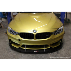 Karbonový predný splitter APR pre BMW M3 F80 / M4 F82 (stock bumper) – vrátane montážnych tyčí