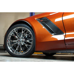 Karbonové výduchy blatníkov APR pre Chevrolet Corvette C7 / Z06 (2015–2019) – fender vents