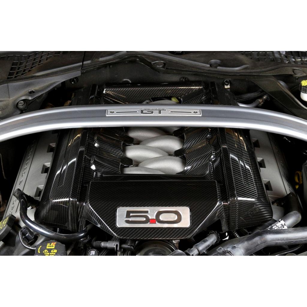 Karbónový kryt motora 5.0 Ford Mustang S550 GT 5.0 2015-2017