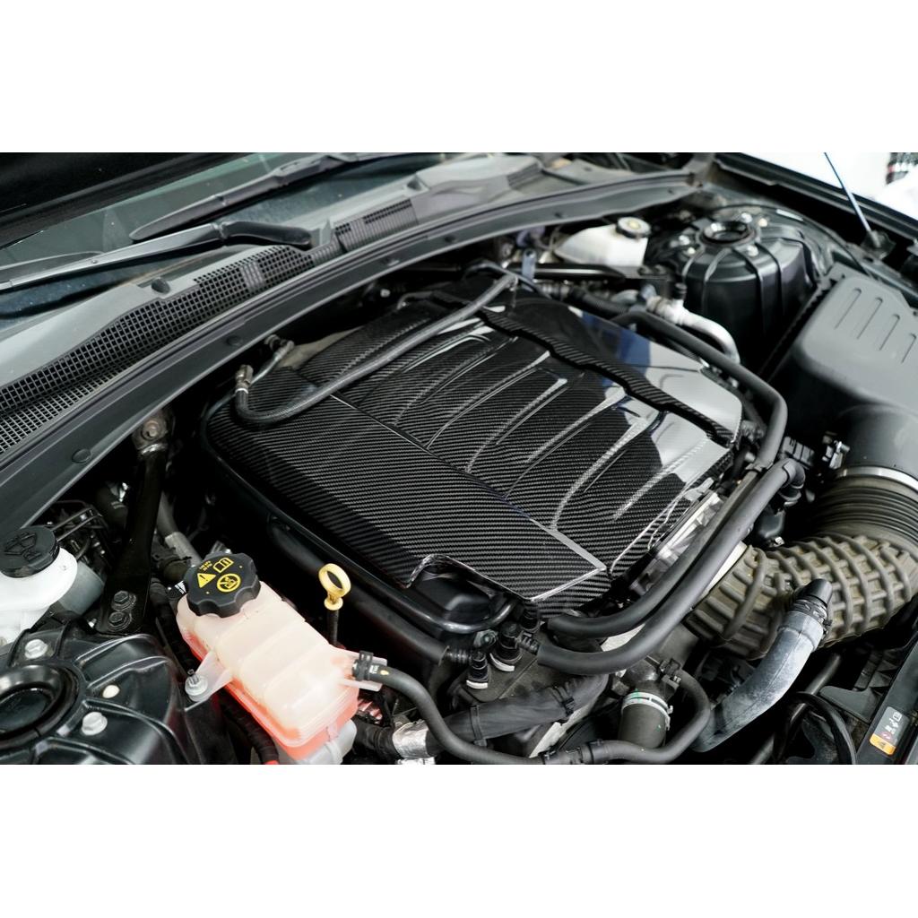 Chevrolet Camaro SS karbónový engine cover set APR Performance 2016+