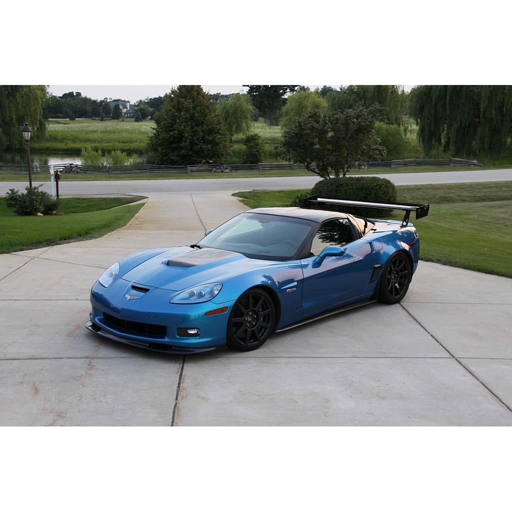Karbónové nastaviteľné krídlo Chevrolet Corvette C6 GT-250 (2005–2013)