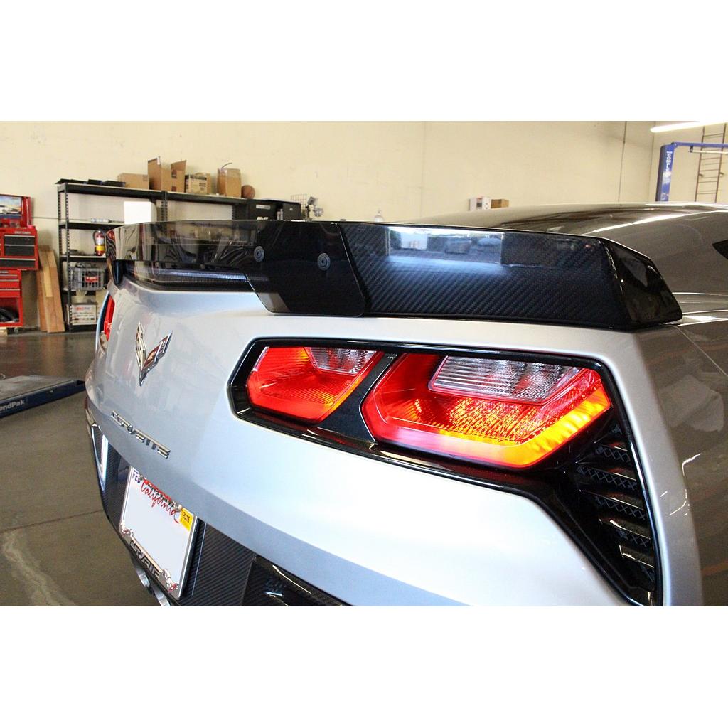 Karbónový zadný spoiler Chevrolet Corvette C7 Track Pack V2 (2014–2019)