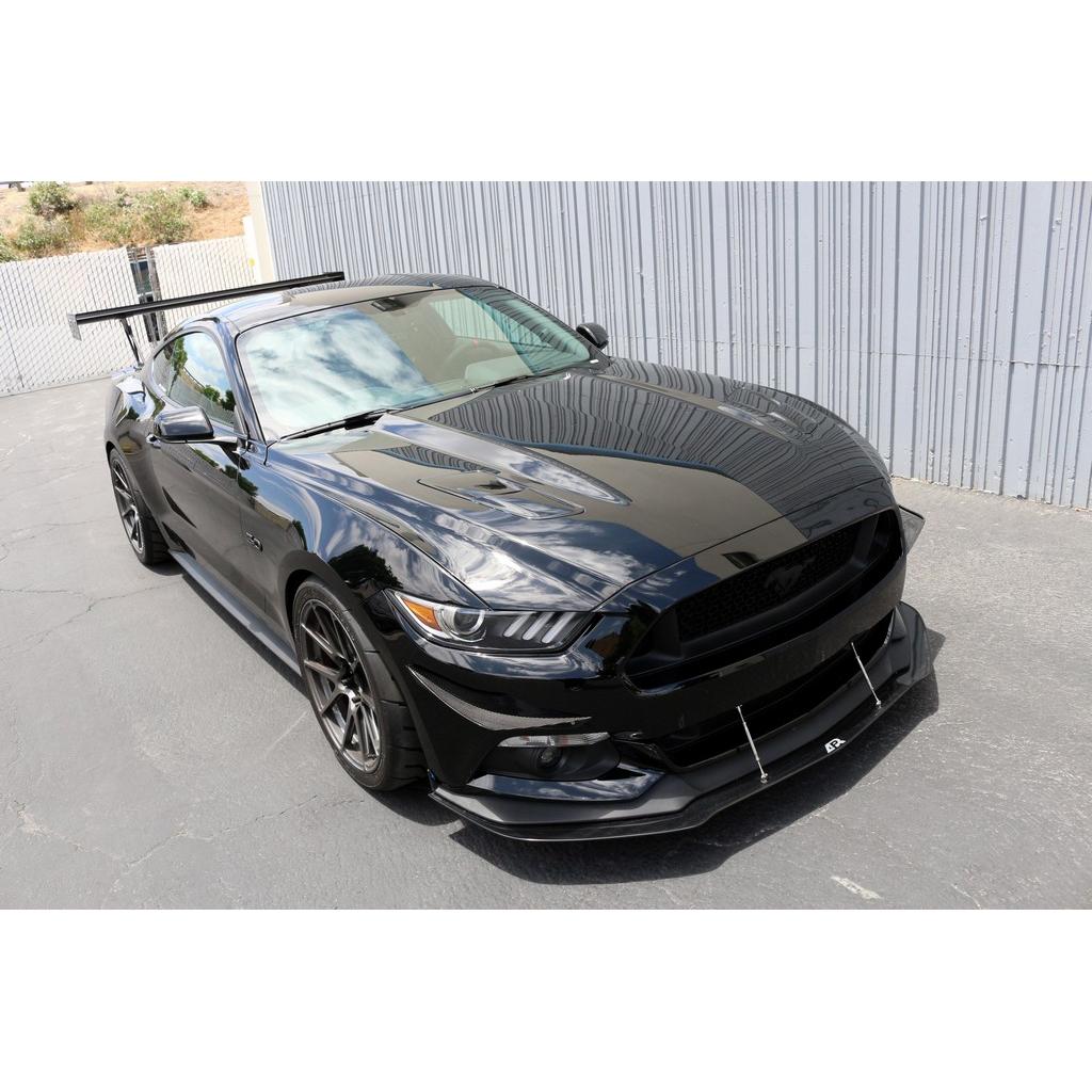 Karbonové canardy APR pre Ford Mustang (2015–2017) – predný nárazník