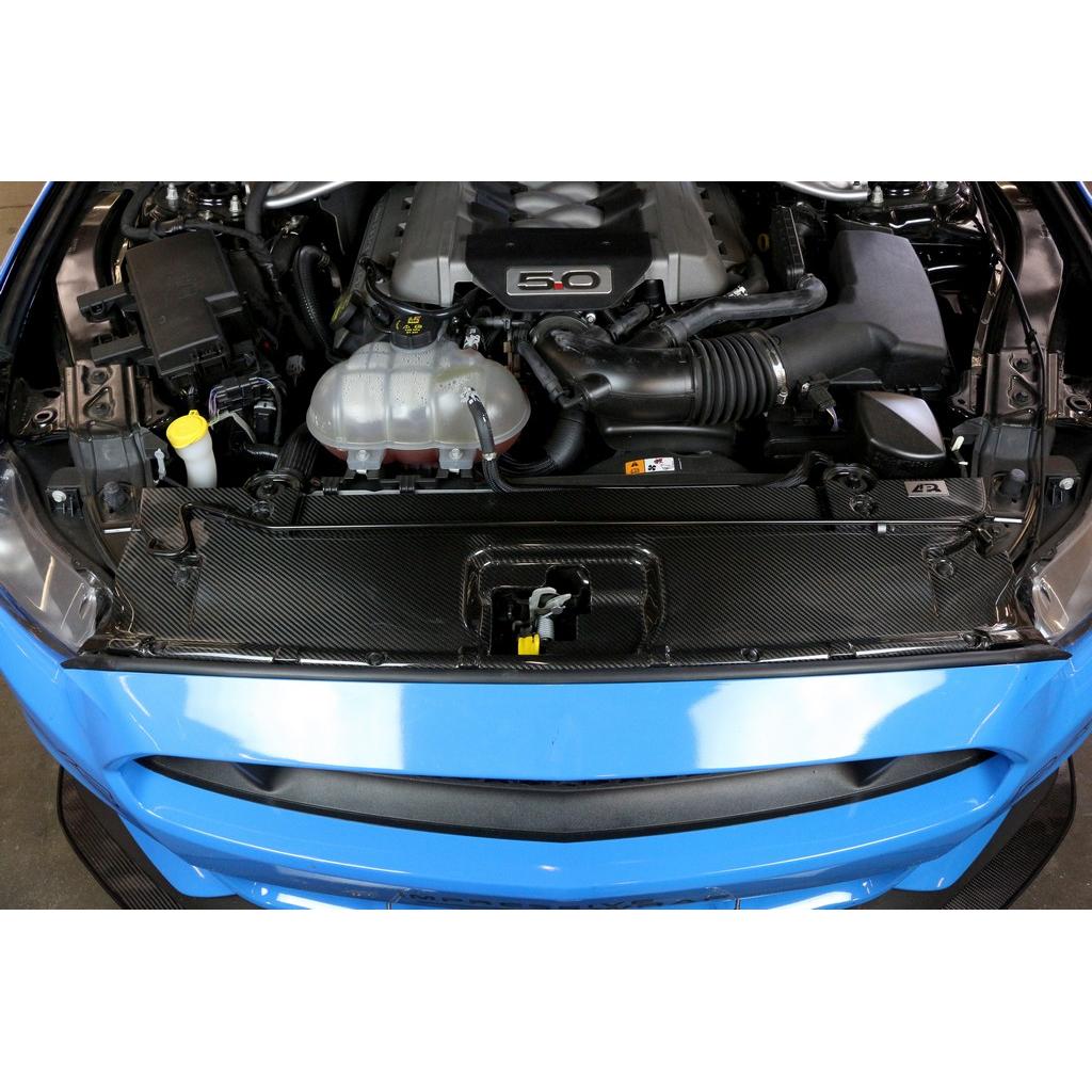 Karbonový kryt chladiča APR pre Ford Mustang – radiator cooling shroud