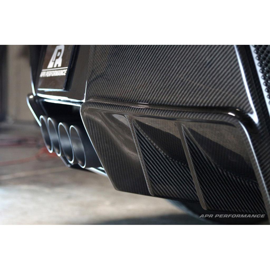 Karbonový zadný difúzor APR pre Chevrolet Corvette C7 (Stingray / Z06, Ver. II, bez undertray)