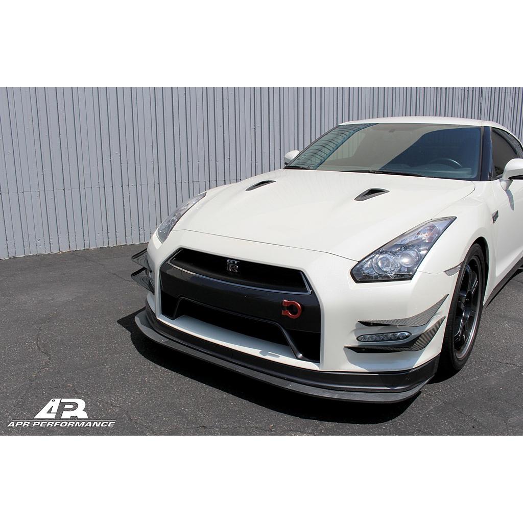 APR Carbon Canards for Nissan GT-R R35 – front bumper (canard set)