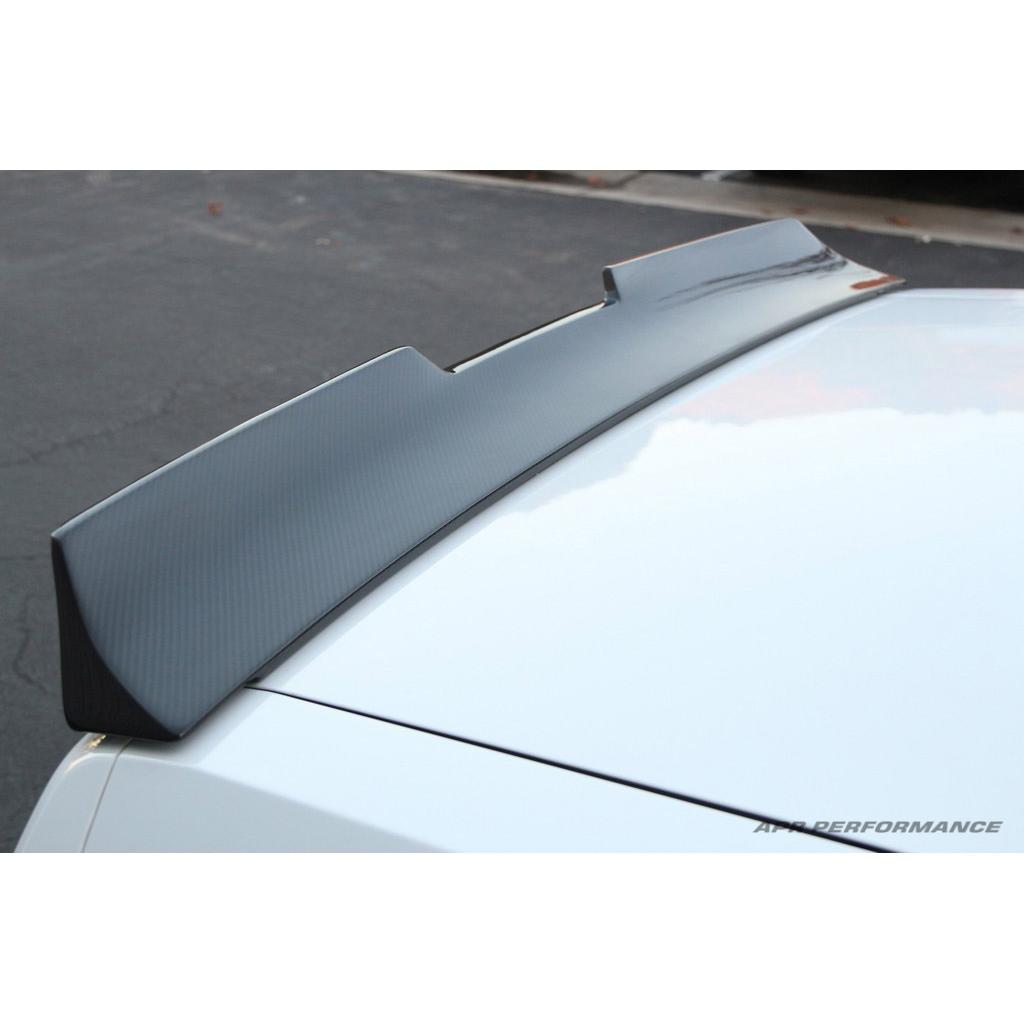 Karbónový zadný spoiler APR Dodge Challenger Hellcat (2015–2023)