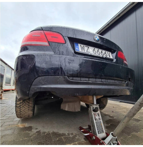 BMW E9X Jack Point – Zadný zdvíhací bod pre rýchle zdvihnutie vozidla (E90 E91 E92)